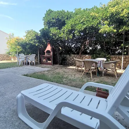 Vuleta Pag Town